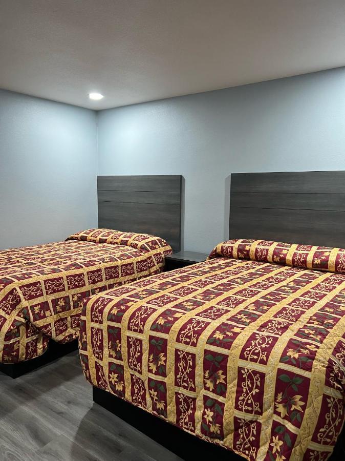 Travel Inn Gilroy Bagian luar foto
