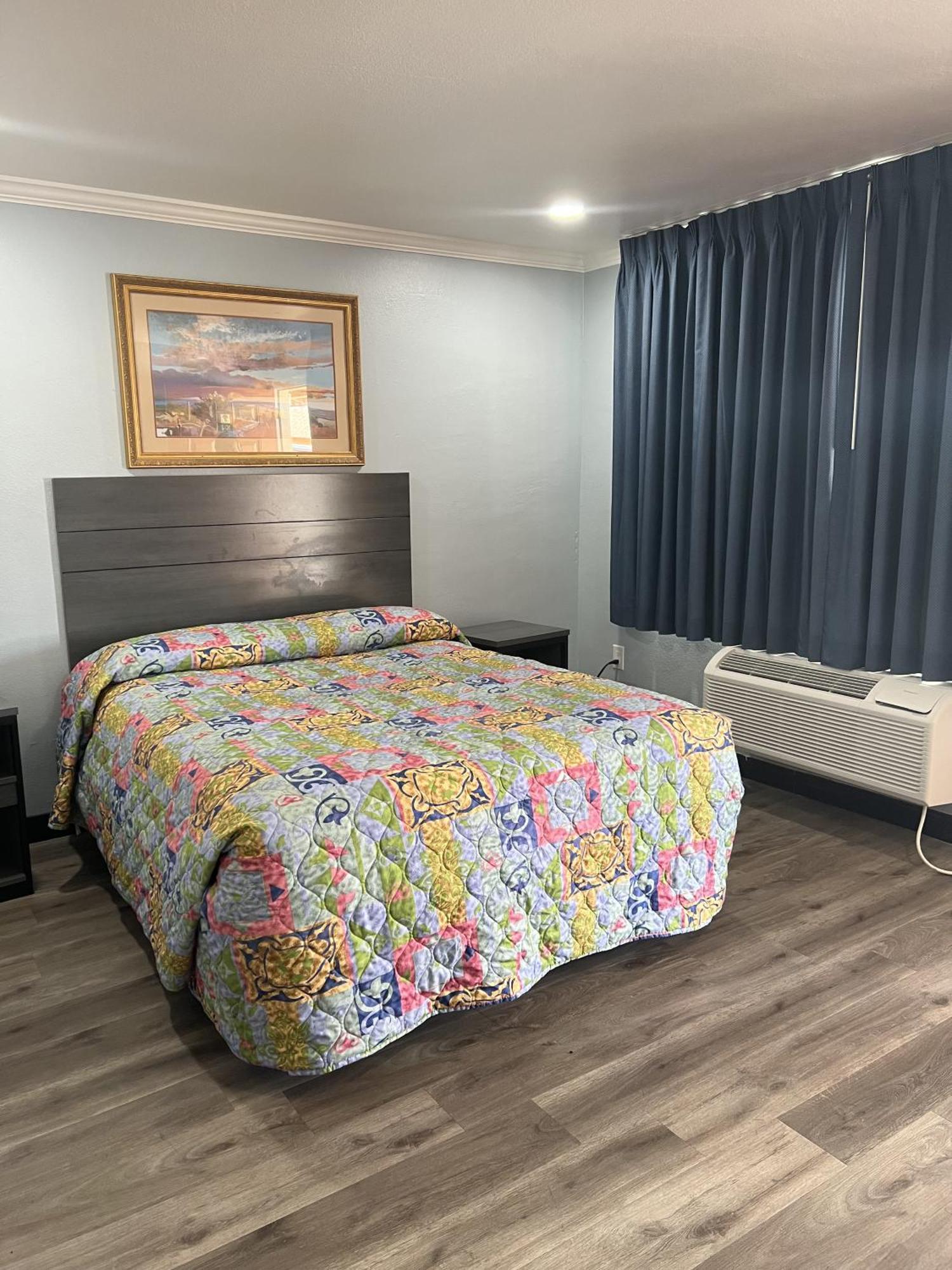 Travel Inn Gilroy Bagian luar foto